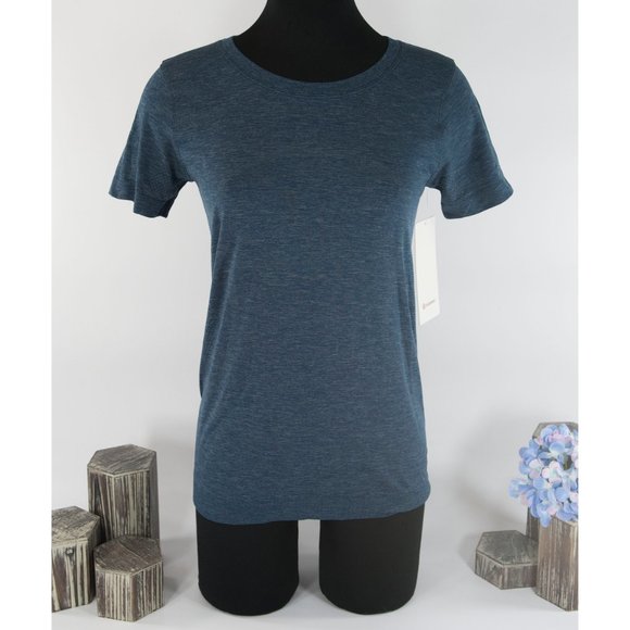 Lululemon Blue Swiftly Relaxed Short Sleeve Top 4 - Picture 1 of 5